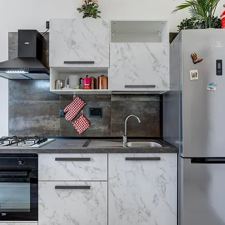 Della Rosa Centro Apartment